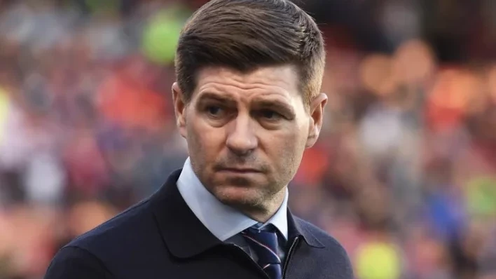 MANAGER: Steven Gerrard p&aring; sidelinjen.